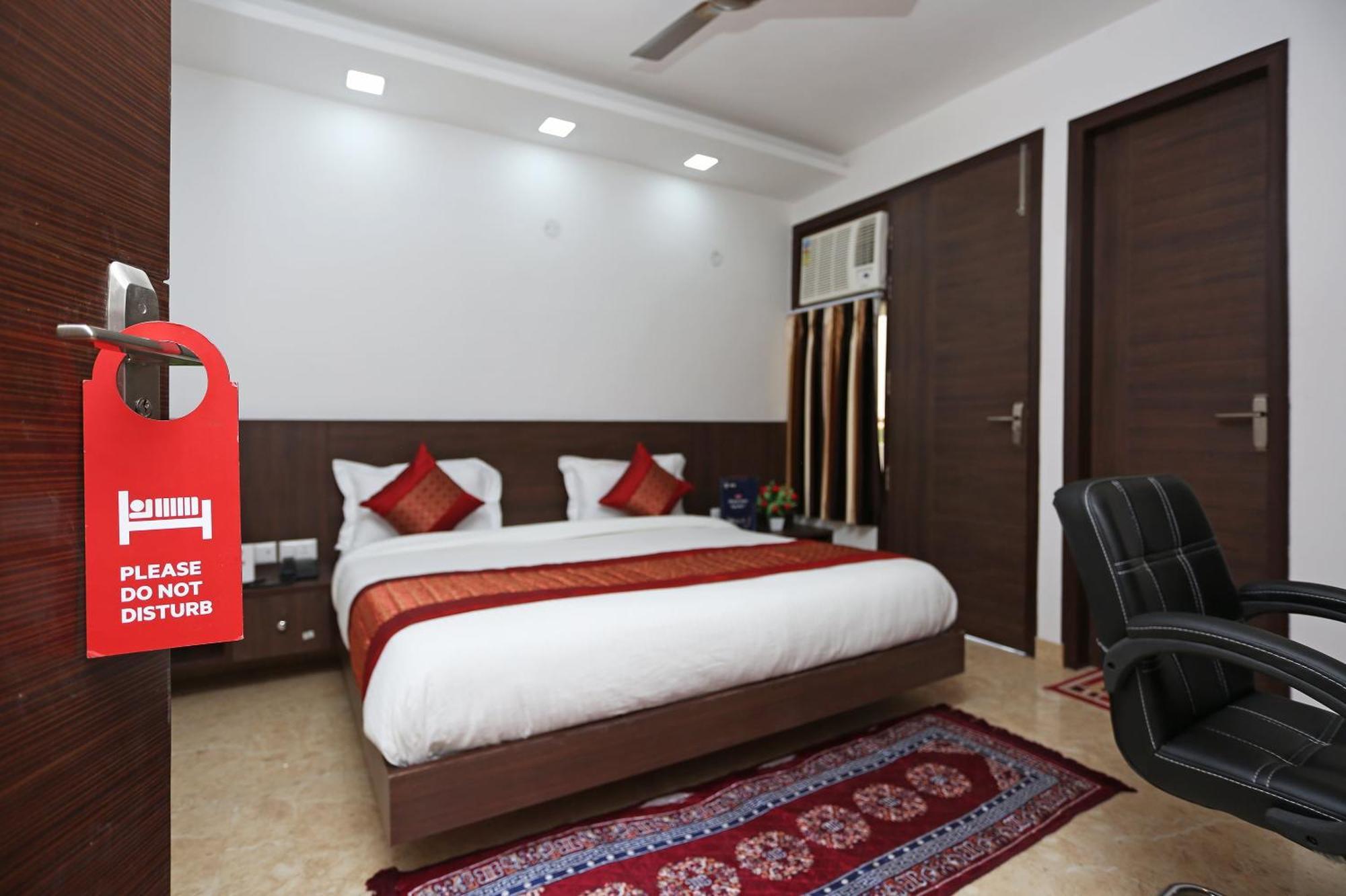 Hotel O Green Residency Near Appu Ghar Gurgaon Bagian luar foto
